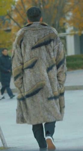 Son Oh Gong shows the back of one of the best fur coats